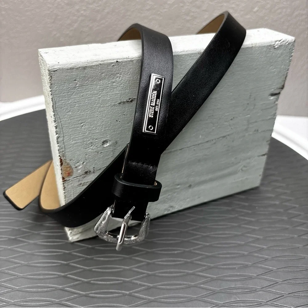 Steve Madden Women’s Western Vibe Smooth Black Leather Belt Silver Hardware 36”